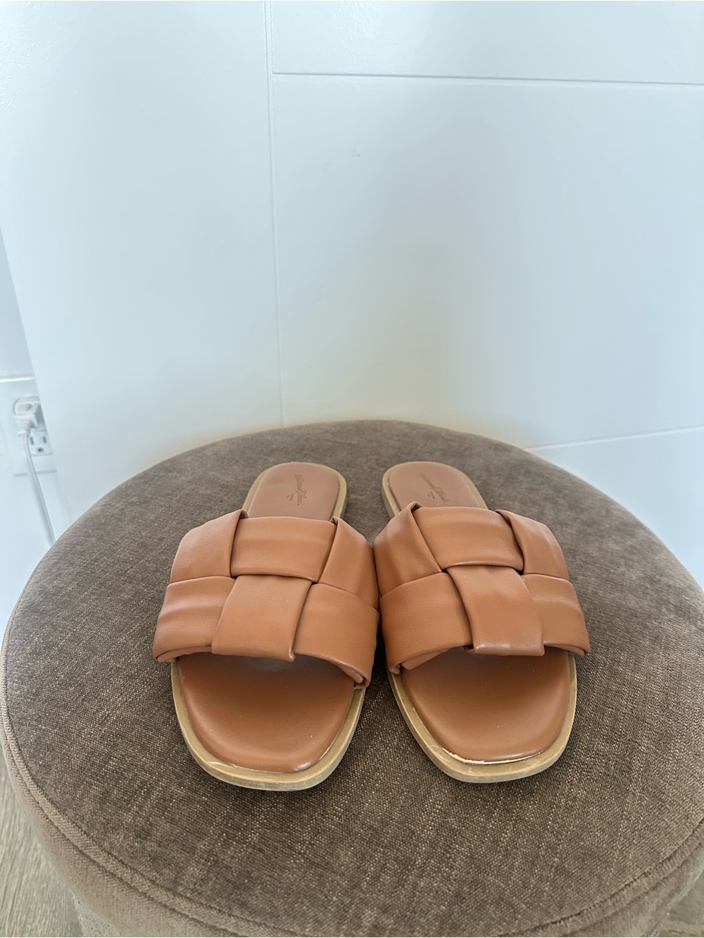 Target Universal Thread Sandals - Picture 3 of 4